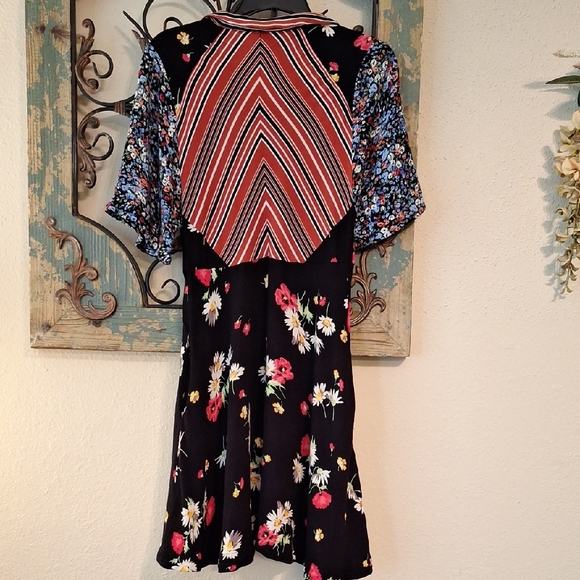 Free People Multicolor Floral and Striped Mini Dress. NWOT Size 2 - Picture 8 of 11